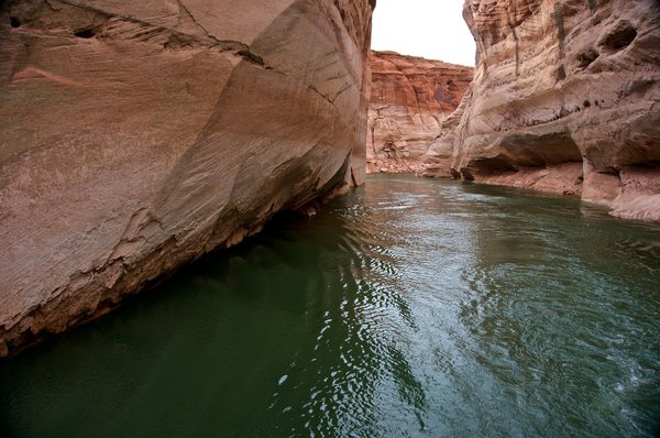 Peut-on faire du canyoning en hiver ?